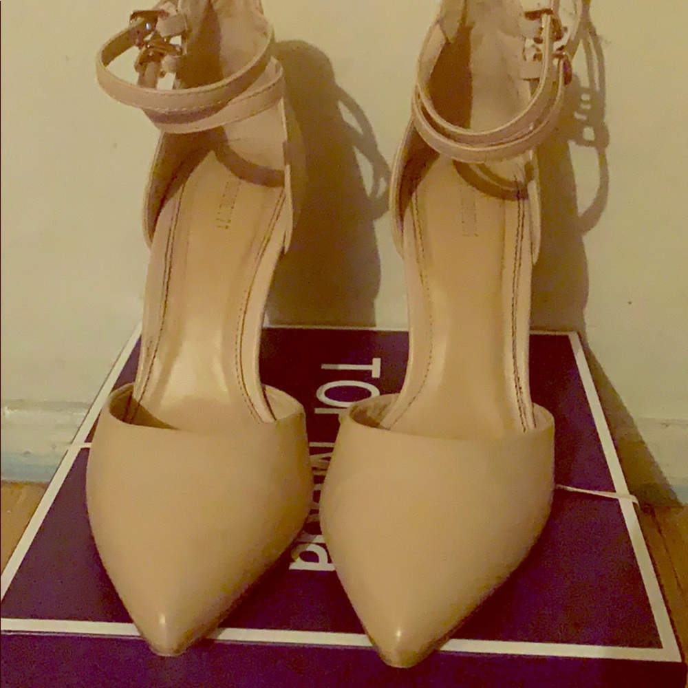 Forever 21 heels that are in great condition.